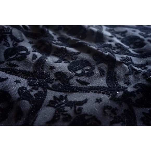 Mini Skirt Damask Punk Velvet Textured Skulls - Picture 7 of 15